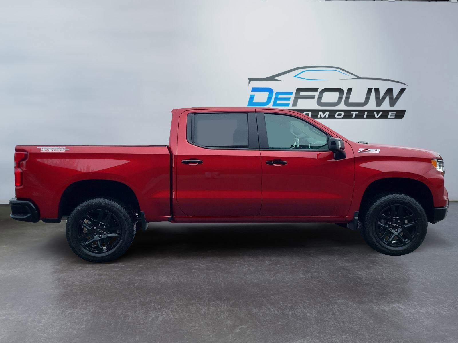 Used 2026 Chevrolet Silverado 1500 LT Trail Boss w/ LT Trail Boss Premium Package image 2