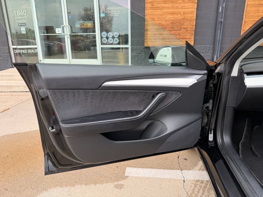 Used 2022 Tesla Model 3 Long Range AWD/4WD image 16