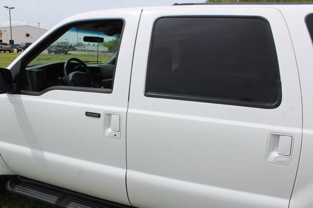 Used 2002 Ford Excursion XLT AWD/4WD image 10