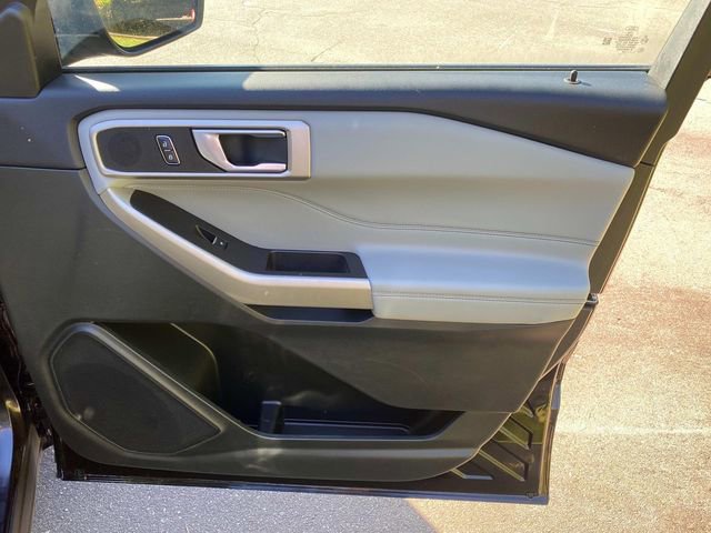 Used 2023 Ford Explorer XLT w/ Equipment Group 202A image 37