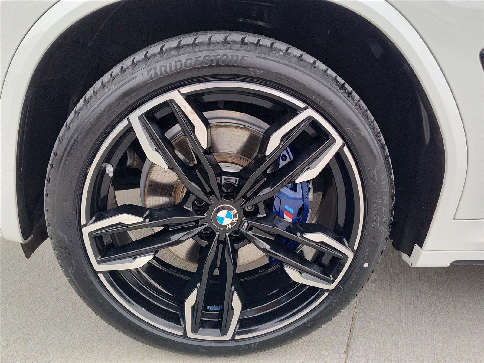 Certified 2024 BMW X4 M40i w/ Premium Package AWD/4WD image 13