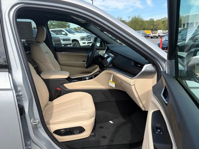 New 2026 Jeep Grand Cherokee Limited AWD/4WD image 30