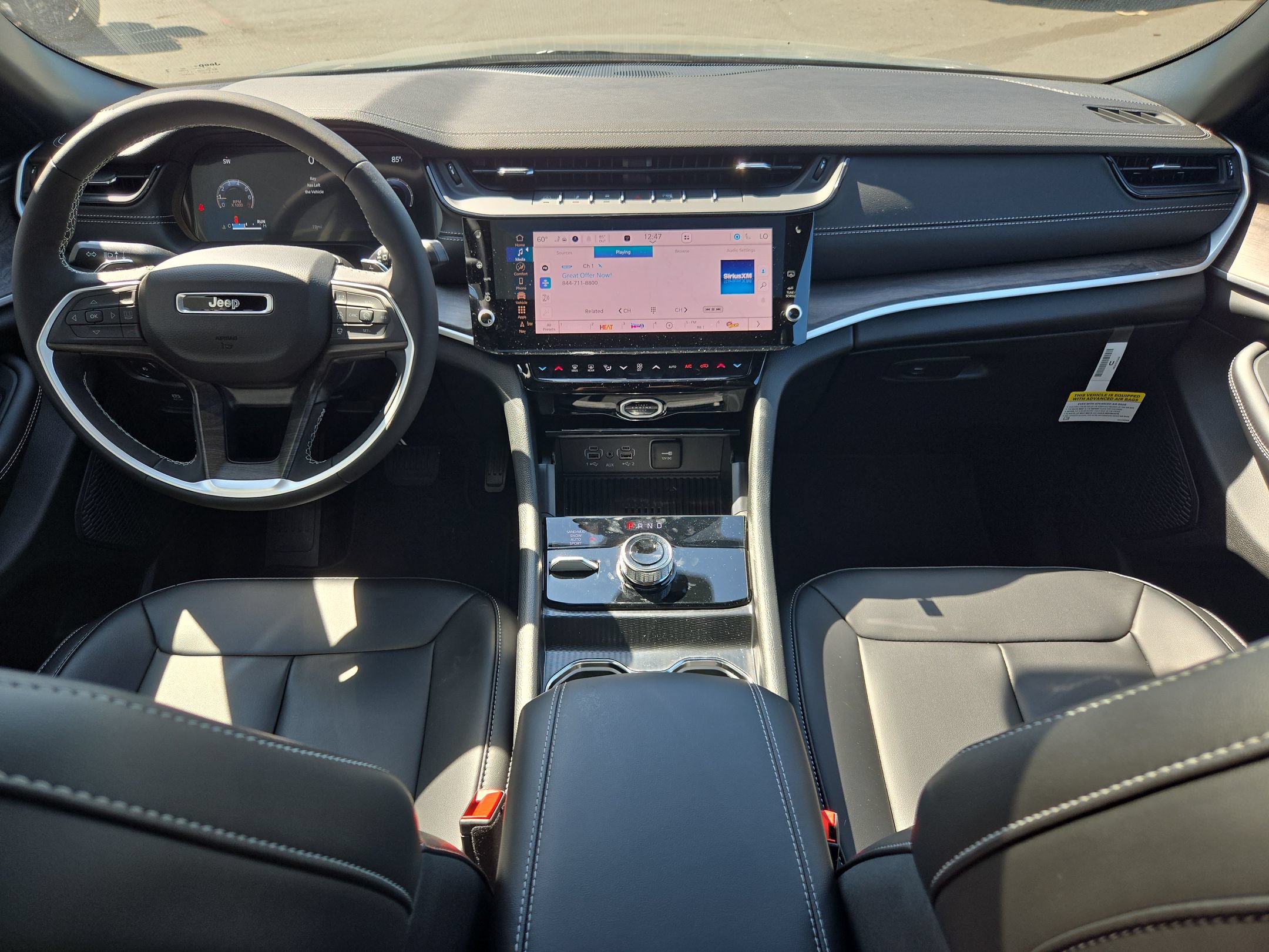 New 2027 Jeep Grand Cherokee Limited AWD/4WD image 9