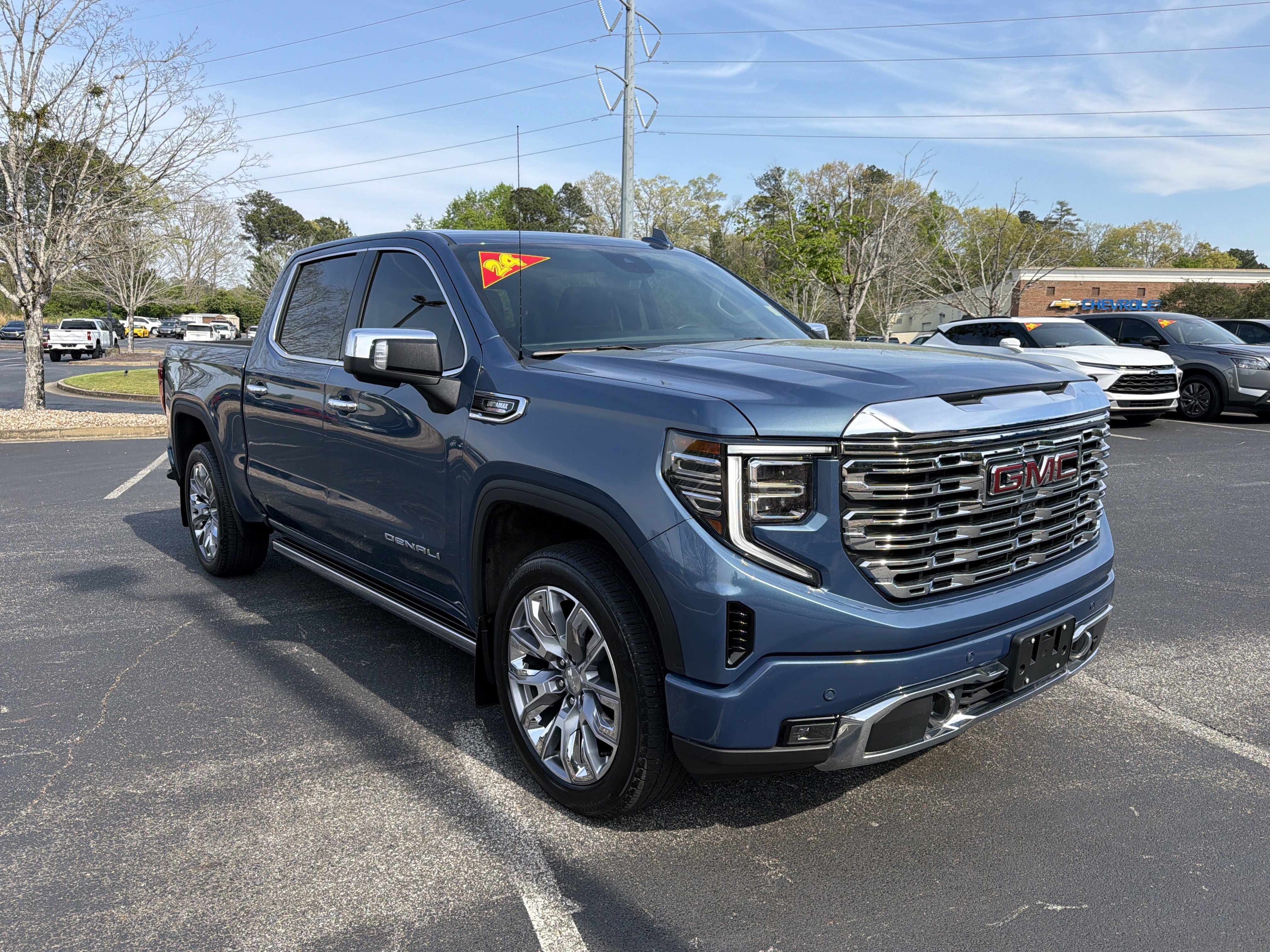 Used 2024 GMC Sierra 1500 Denali w/ Denali Reserve Package AWD/4WD image 3