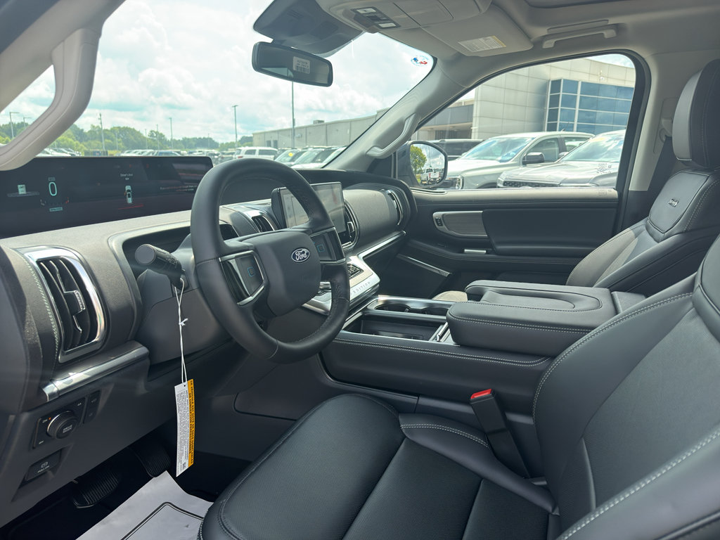 New 2027 Ford Expedition Platinum w/ Driver's Package AWD/4WD image 10