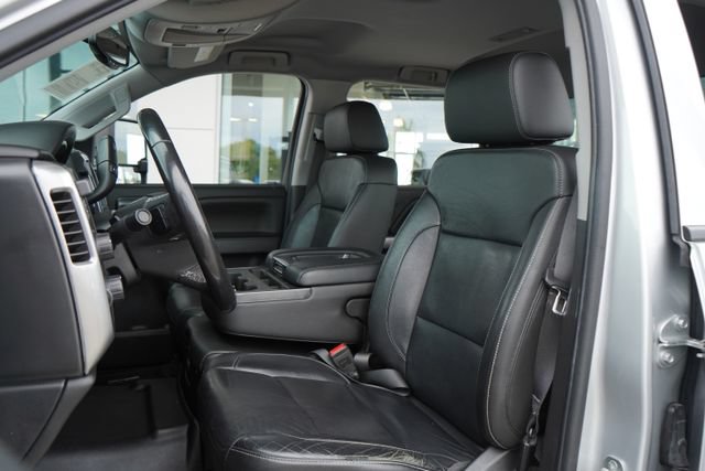 Used 2018 Chevrolet Silverado 1500 LT w/ Max Trailering Package AWD/4WD image 23