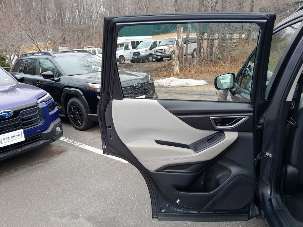 Certified 2023 Subaru Forester Base image 27