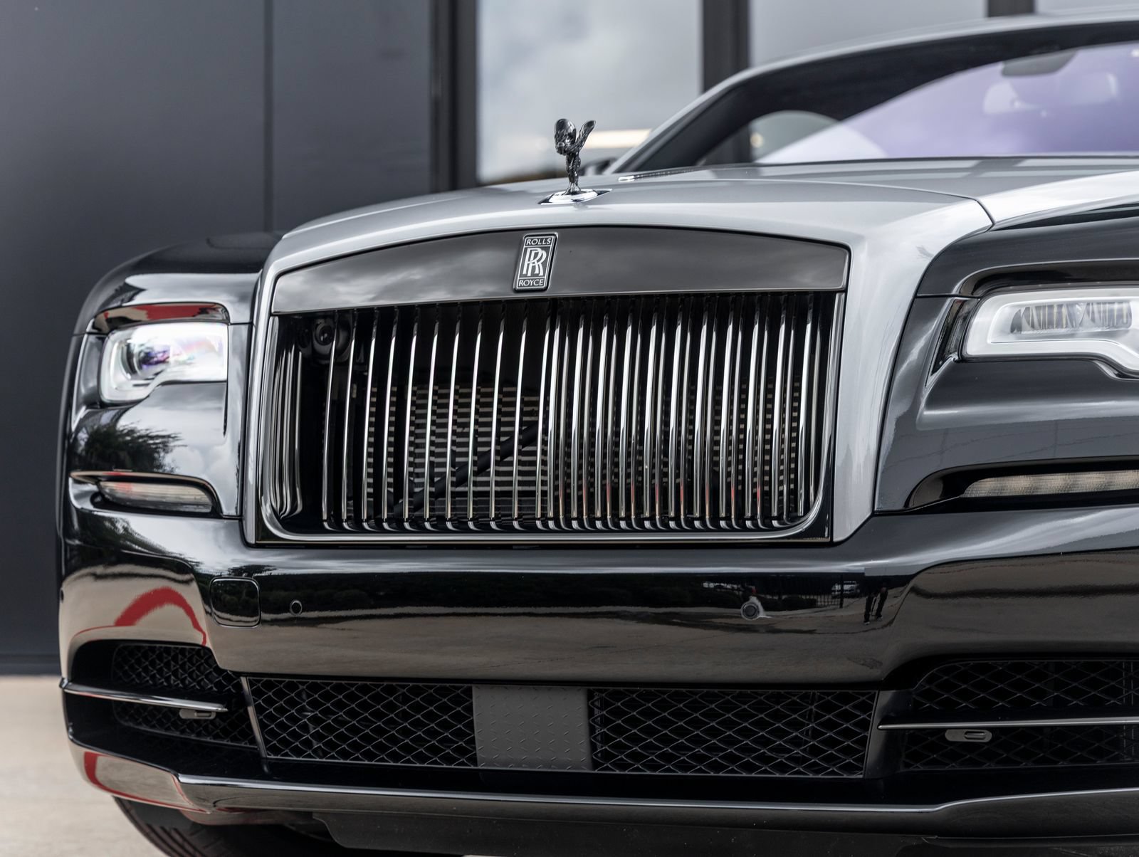Used 2018 Rolls-Royce Wraith RWD image 18
