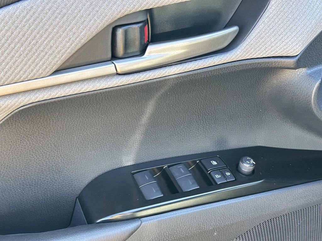 New 2026 Toyota Camry SE FWD image 15