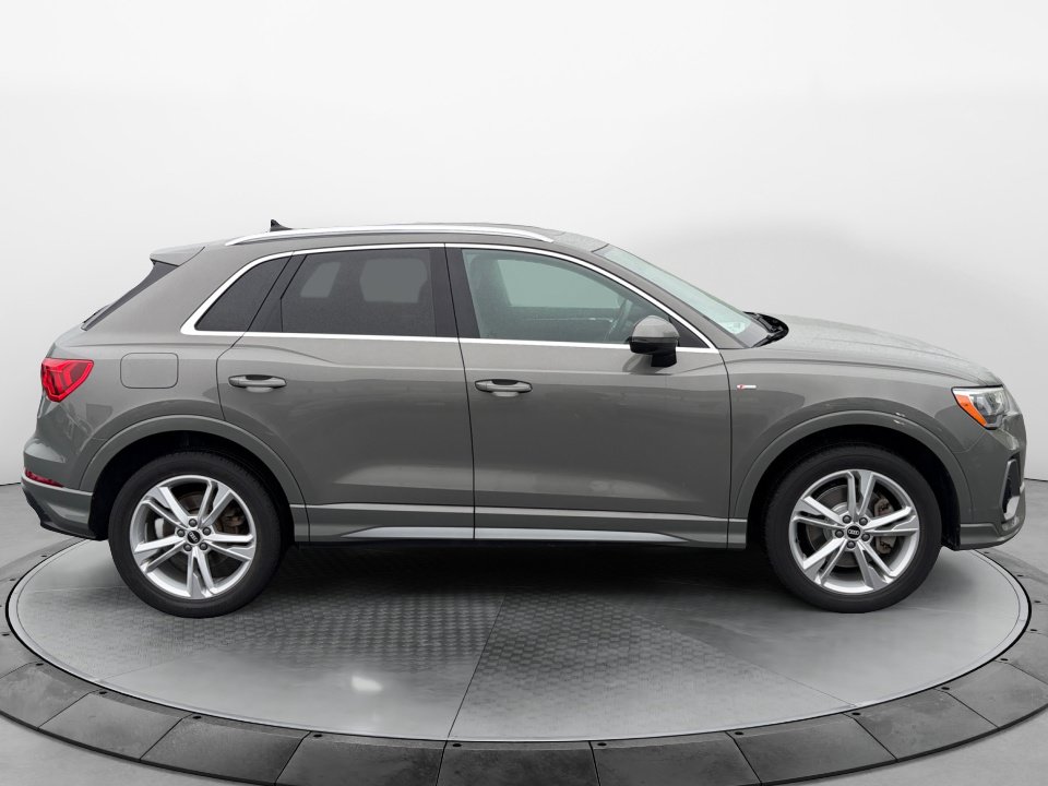 Used 2021 Audi Q3 2.0T Premium w/ Convenience Package AWD/4WD image 8