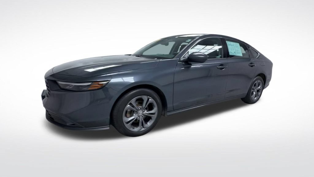 Used 2023 Honda Accord EX image 4