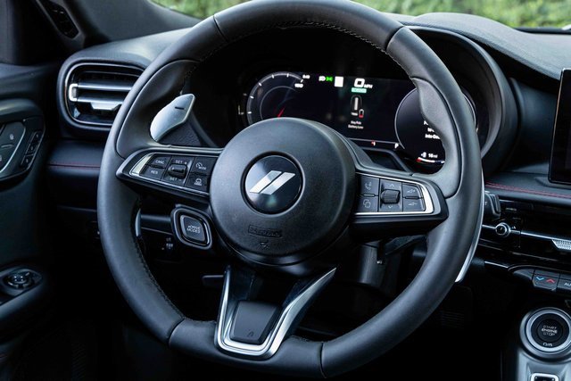 Used 2024 Dodge Hornet R/T w/ R/T Blacktop Package image 13