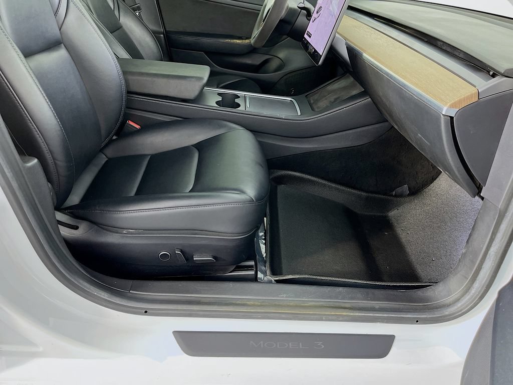 Used 2021 Tesla Model 3 Standard Range Plus RWD image 29