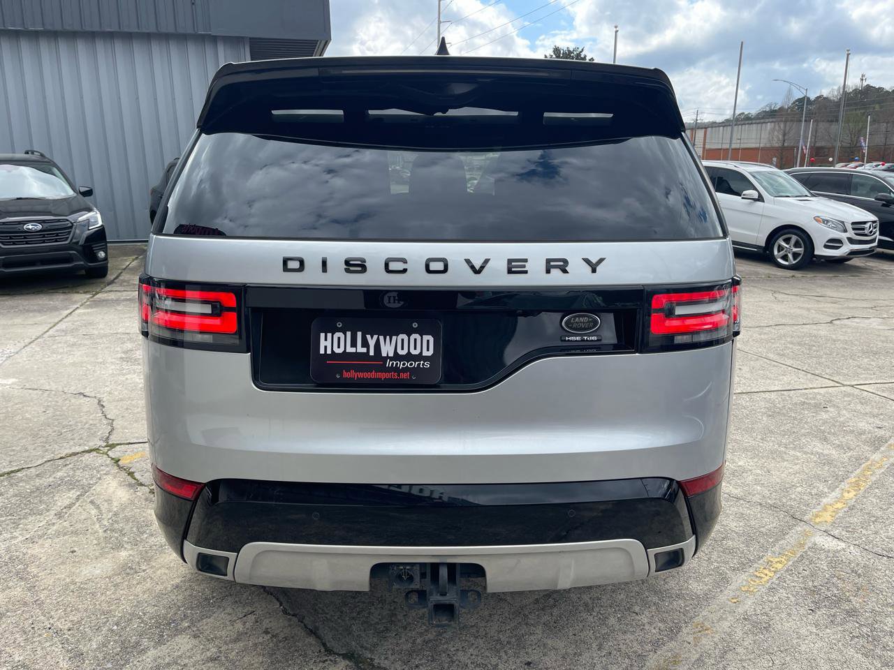 Used 2017 Land Rover Discovery HSE Luxury AWD/4WD image 5