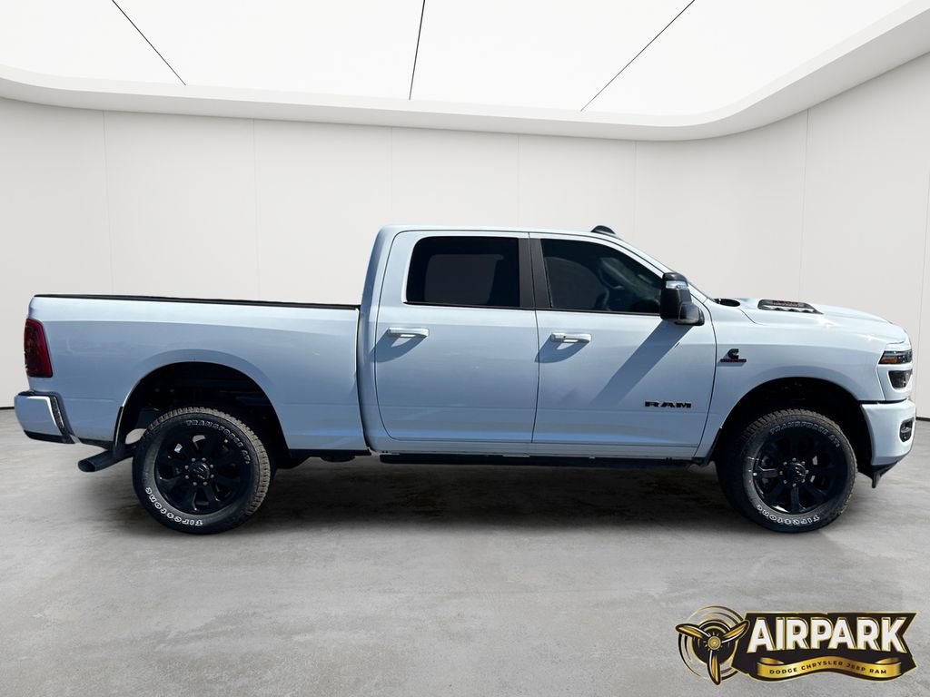 New 2026 RAM 2500 Laramie AWD/4WD image 3