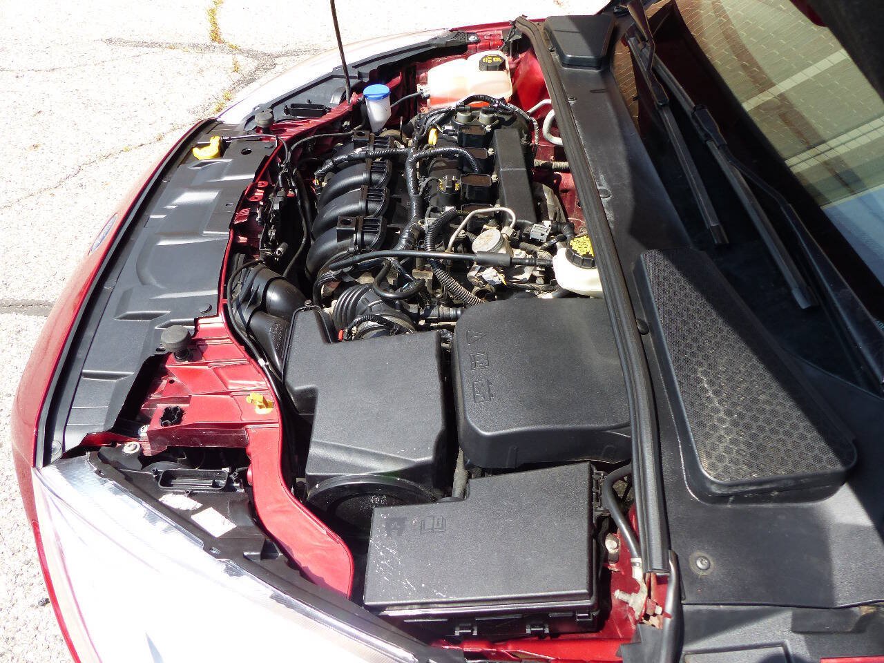 Used 2017 Ford Focus Titanium FWD image 19
