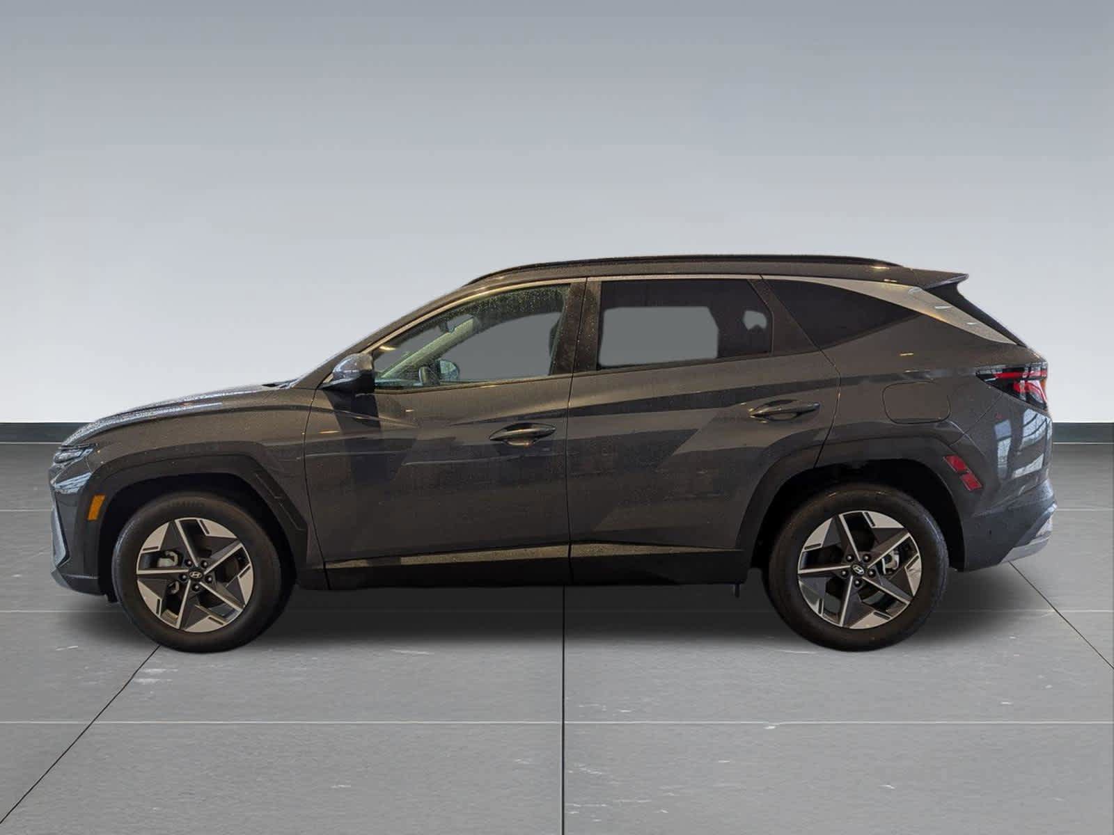 Used 2026 Hyundai Tucson SEL FWD image 3