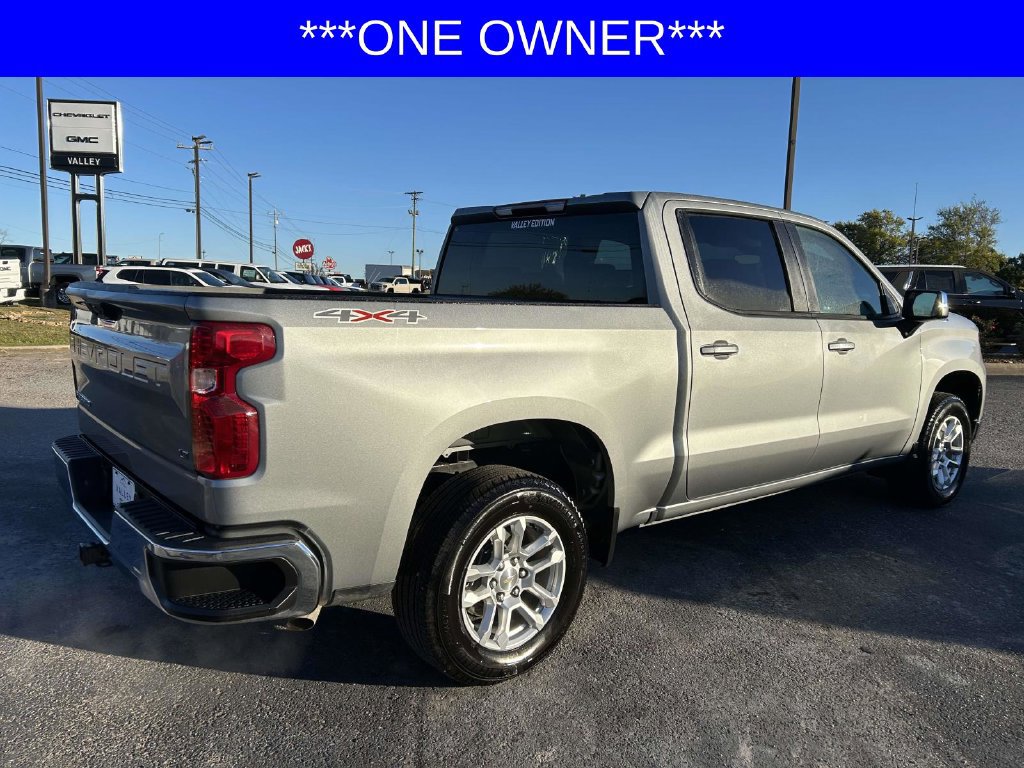 Used 2025 Chevrolet Silverado 1500 LT AWD/4WD image 4