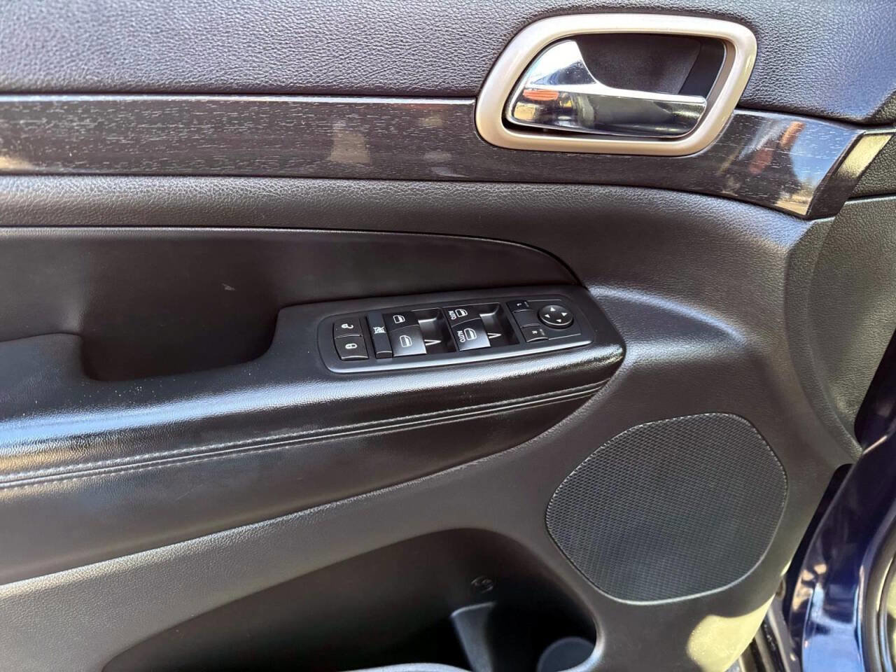 Used 2016 Jeep Grand Cherokee Laredo w/ Quick Order Package 23E image 13