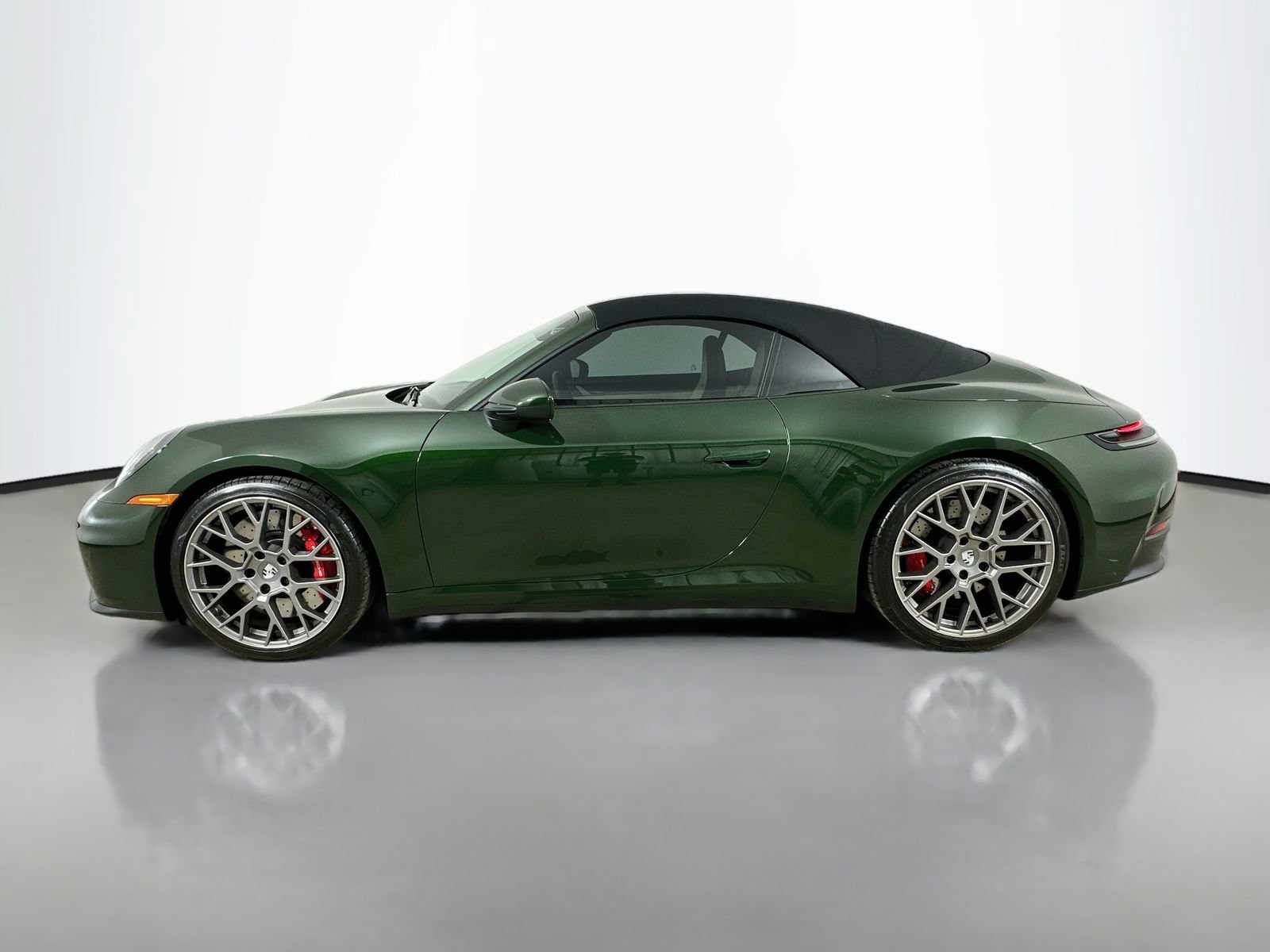 Used 2026 Porsche 911 Carrera 4S AWD/4WD image 8