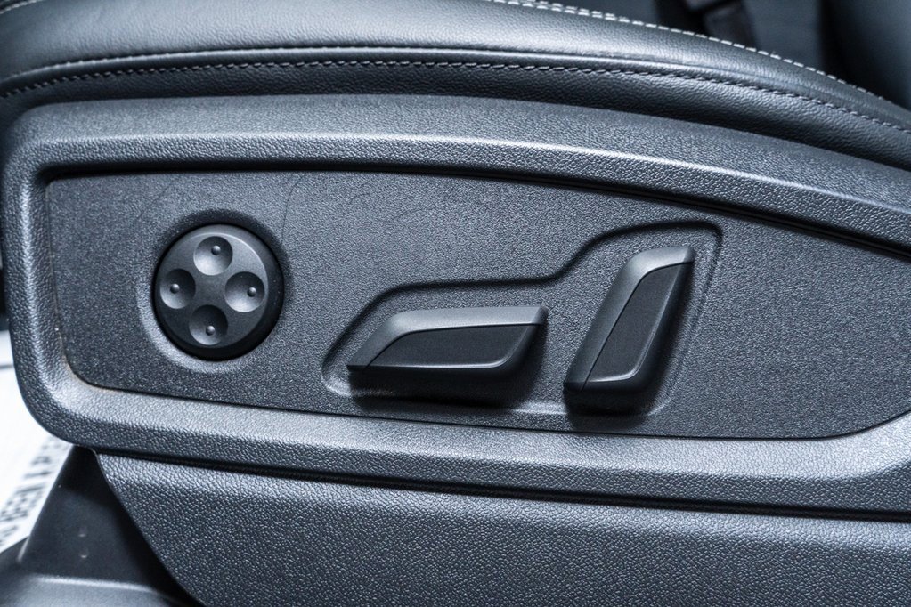 Used 2023 Audi Q5 2.0T Premium w/ Convenience Package image 23