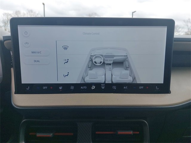 Certified 2025 Ford Maverick Lariat w/ 4K Tow Package image 24