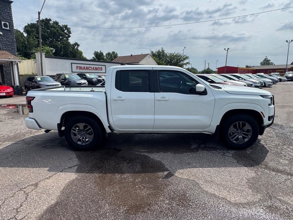Used 2025 Nissan Frontier SV w/ Tow Package RWD image 4