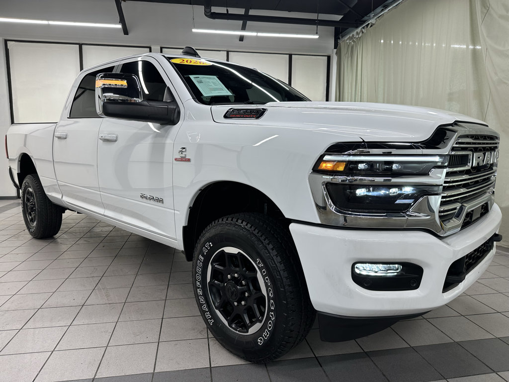 Used 2026 RAM 2500 Laramie AWD/4WD image 2