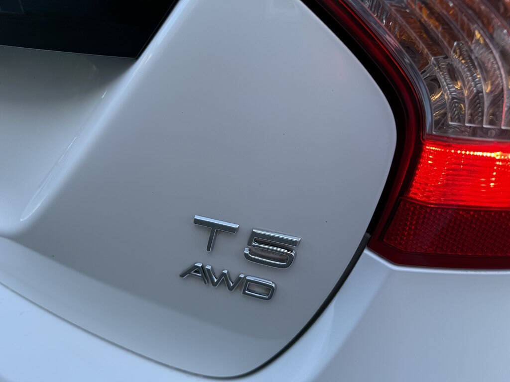 Used 2015 Volvo V60 T5 Premier AWD/4WD image 7