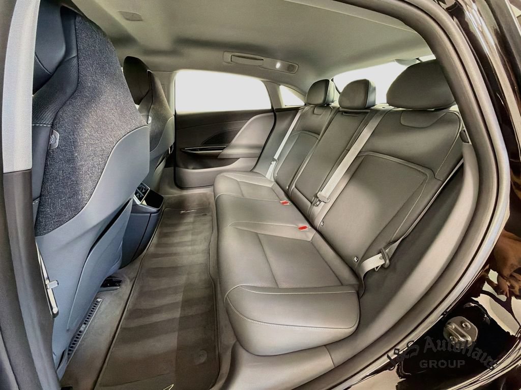Used 2025 Lucid Air Touring AWD/4WD image 27