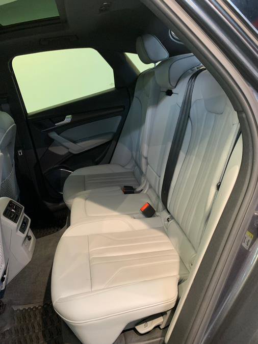 Used 2022 Audi Q5 2.0T Premium image 45