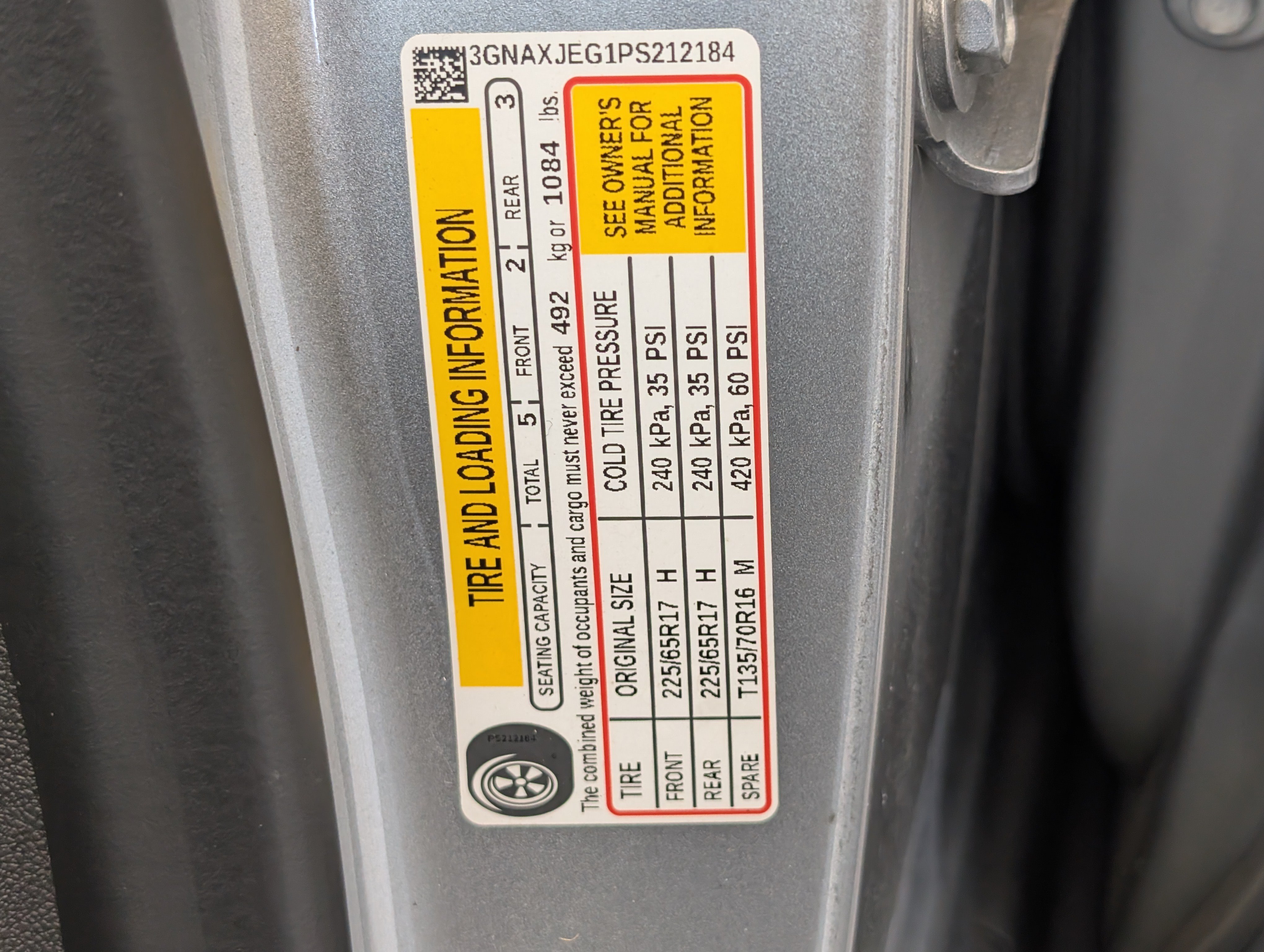 Used 2023 Chevrolet Equinox LT w/ Driver Convenience Package FWD image 38