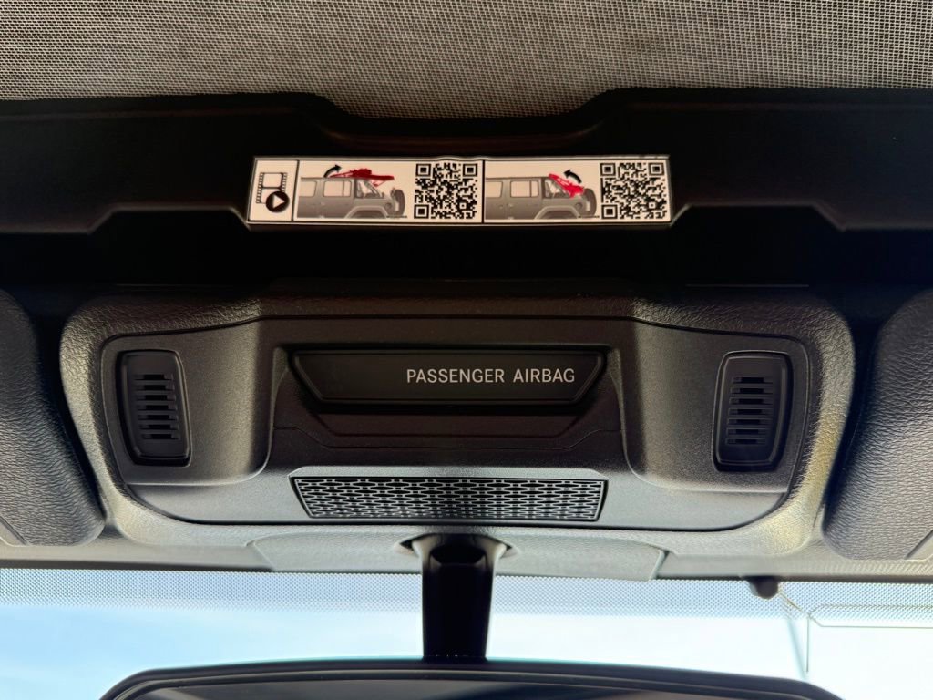 Used 2025 Jeep Wrangler Sport image 27