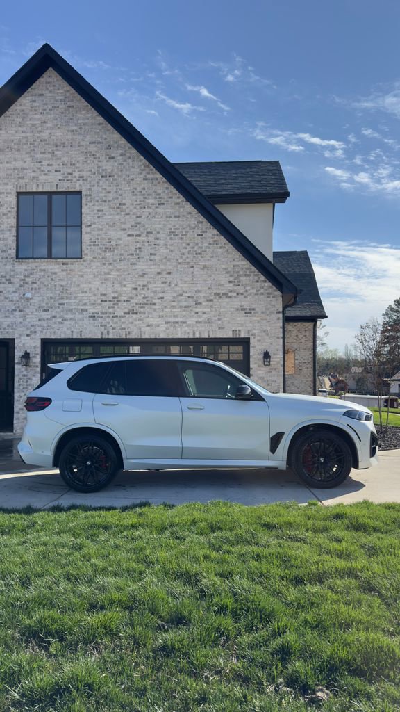 Used 2025 BMW X5 M Competition w/ Executive Package AWD/4WD image 2