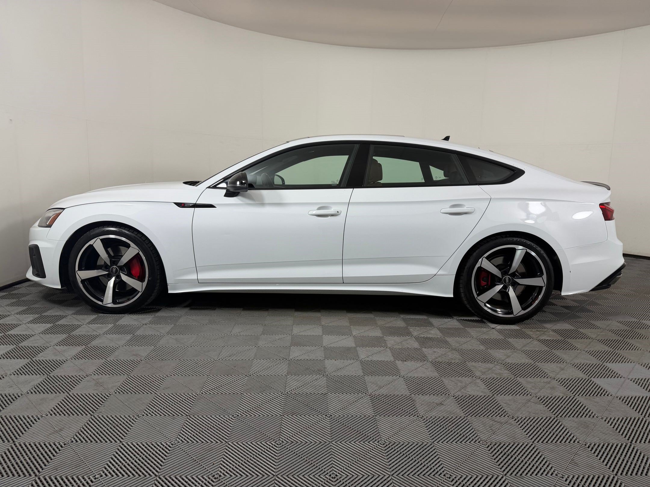 Used 2023 Audi A5 2.0T Premium Plus w/ Premium Plus AWD/4WD image 2