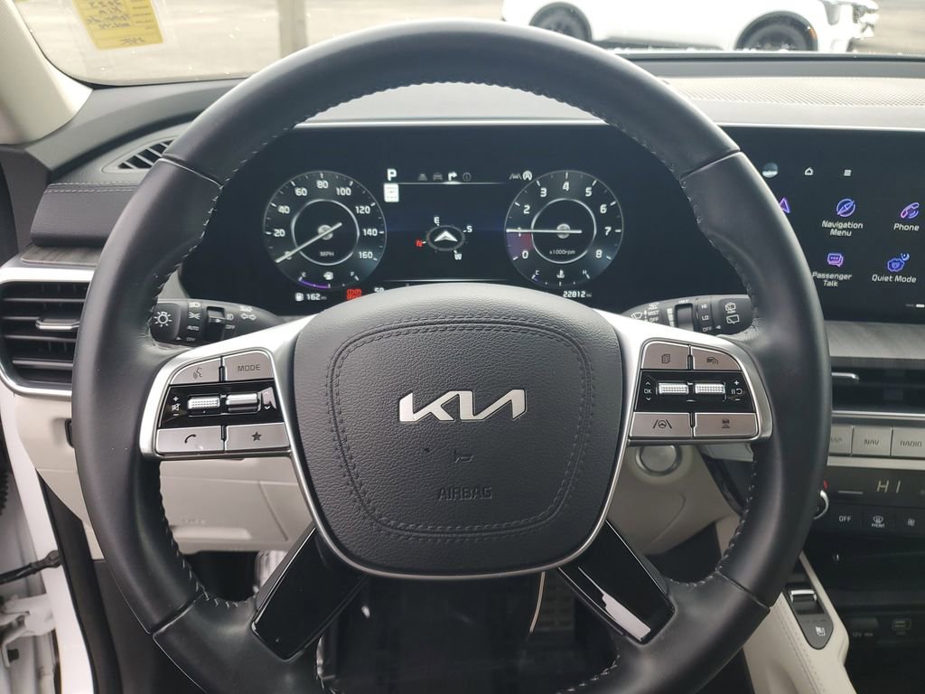 Used 2023 Kia Telluride SX image 11