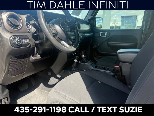 Used 2020 Jeep Gladiator Sport w/ Trailer Tow Package image 10