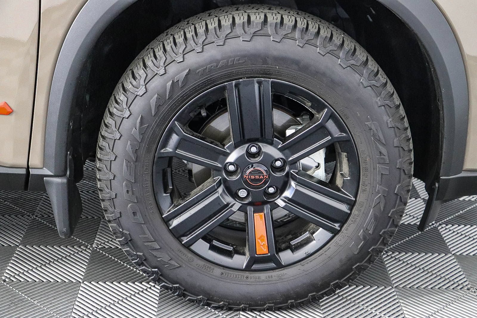 Certified 2025 Nissan Rogue SV AWD/4WD image 8
