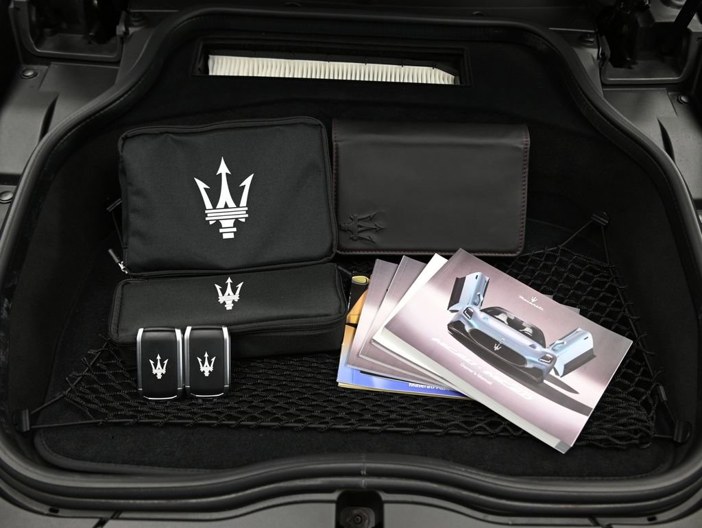 Used 2023 Maserati MC20 Spyder RWD image 37