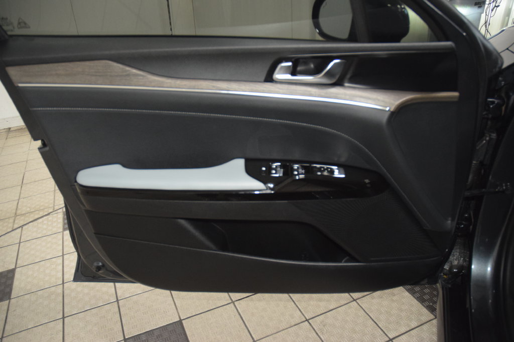 Used 2023 Kia K5 EX FWD image 44