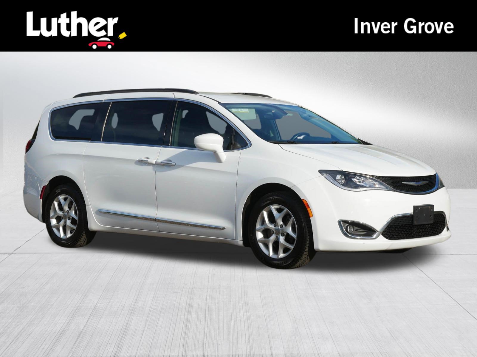 Used 2017 Chrysler Pacifica Touring-L w/ Tire & Wheel Group FWD image 1