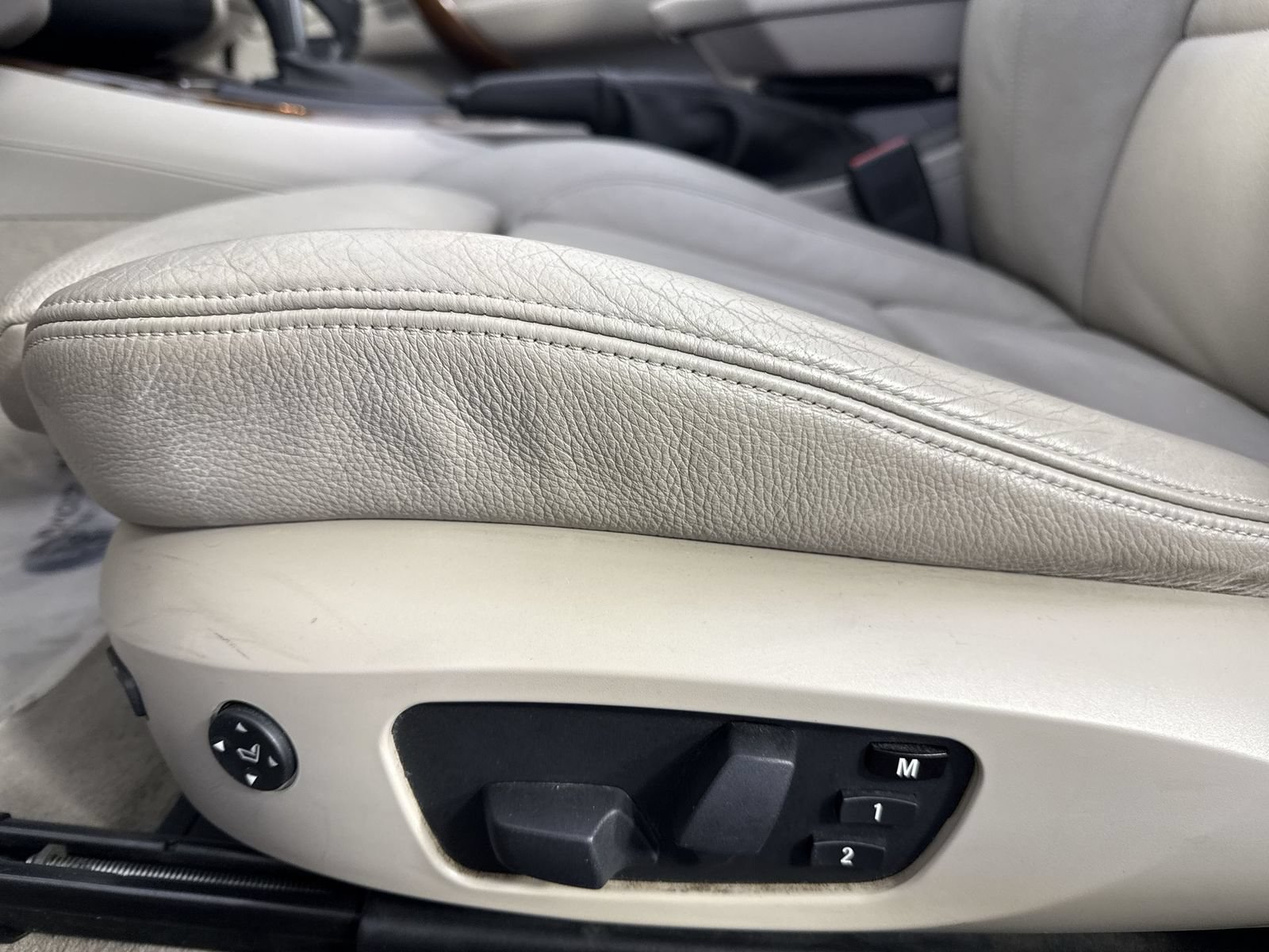 Used 2009 BMW 135i Convertible RWD image 19
