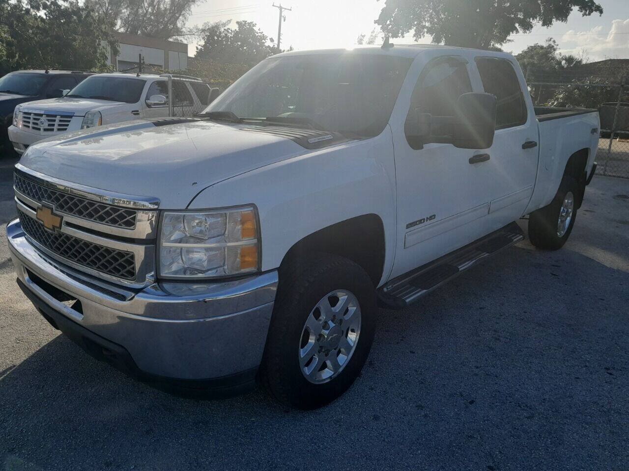 Used 2014 Chevrolet Silverado 2500 LT AWD/4WD image 6