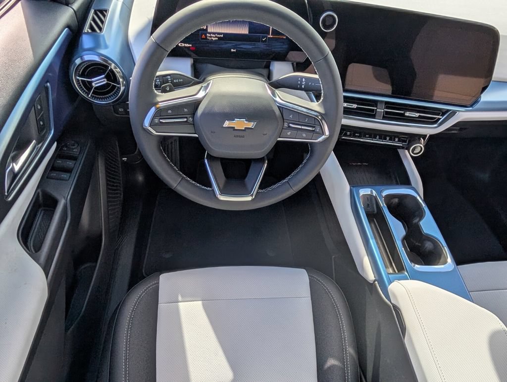 New 2026 Chevrolet Equinox EV LT AWD/4WD image 7