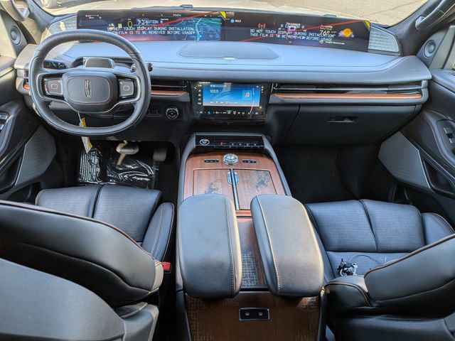 New 2025 Lincoln Navigator L Black Label image 13