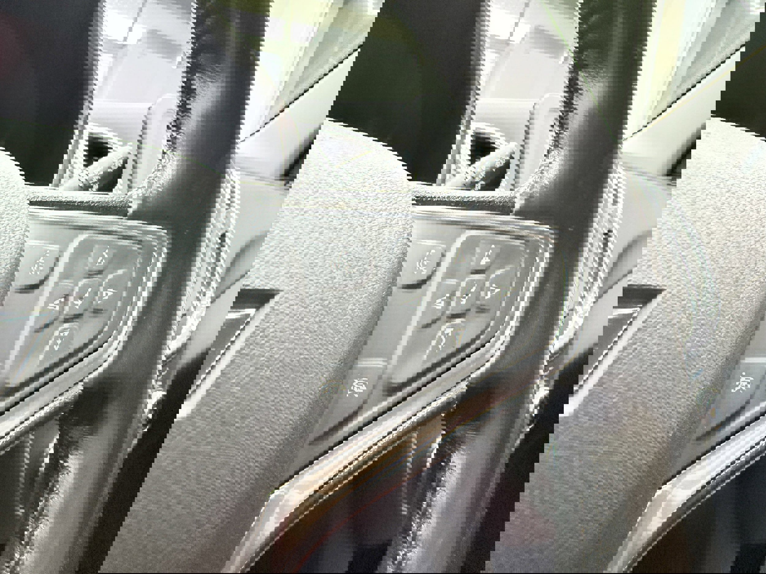 Used 2018 Chevrolet Equinox LT image 17