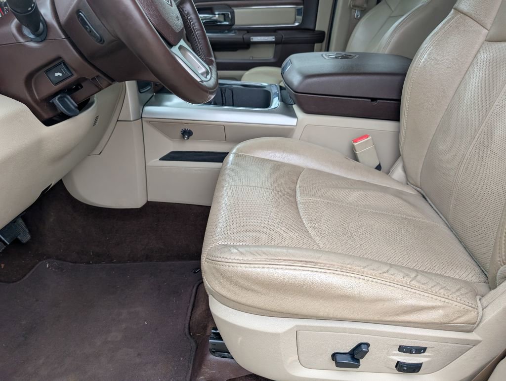 Used 2018 RAM 3500 Laramie image 9