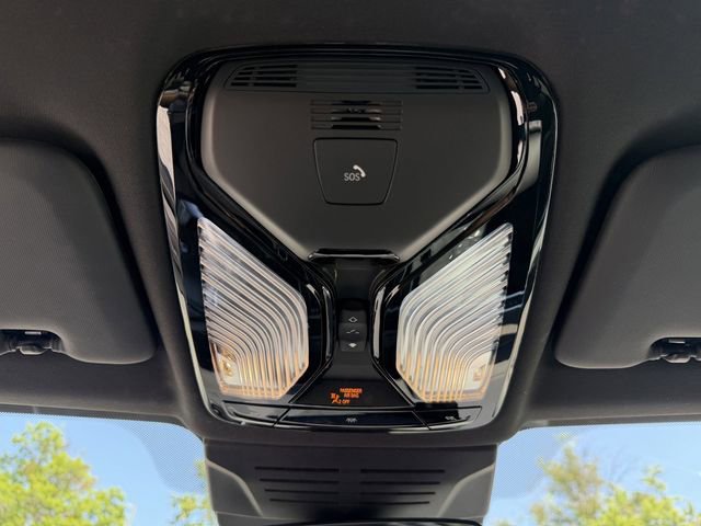 Used 2025 BMW X5 xDrive50e AWD/4WD image 22