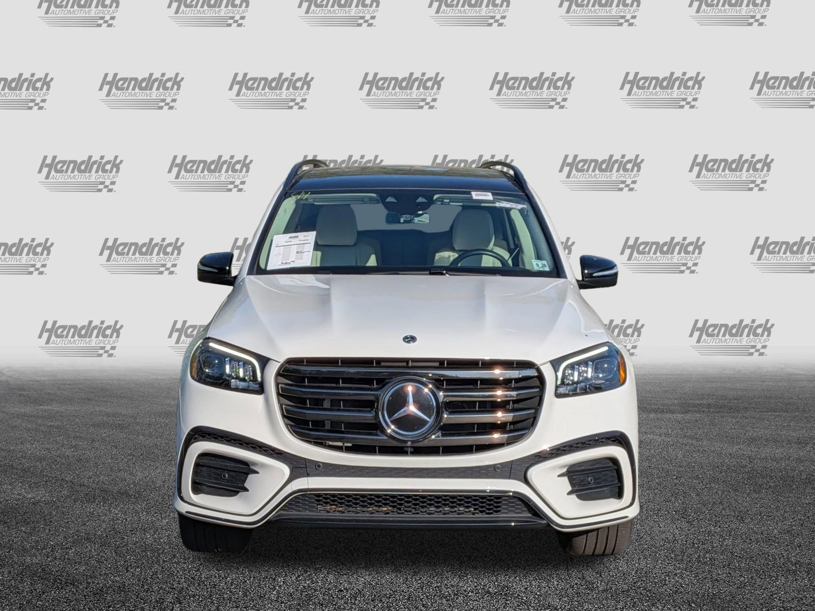 Used 2024 Mercedes-Benz GLS 450 4MATIC image 3
