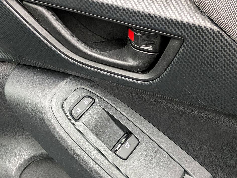 Used 2024 Subaru Crosstrek 2.0i Premium image 31